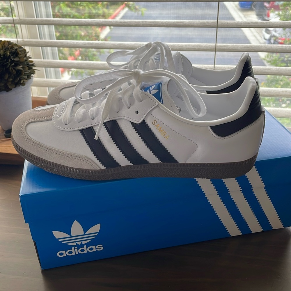 Brand Nee Women’s Size 8 Samba OG
